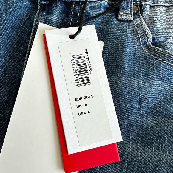 Women's Blue Jeans with Pearl Detailing - Picture 4 of 5